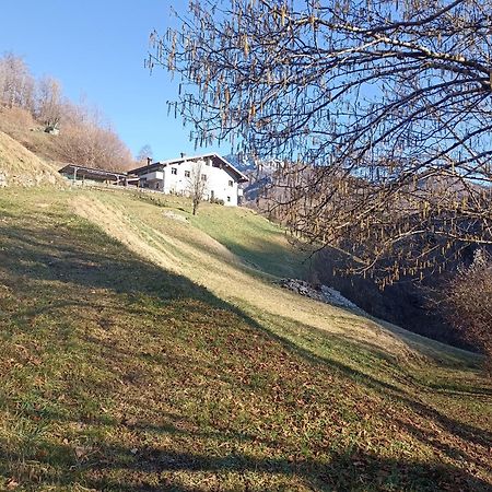 Agriturismo Cascina Cornella Cremeno Bagian luar foto