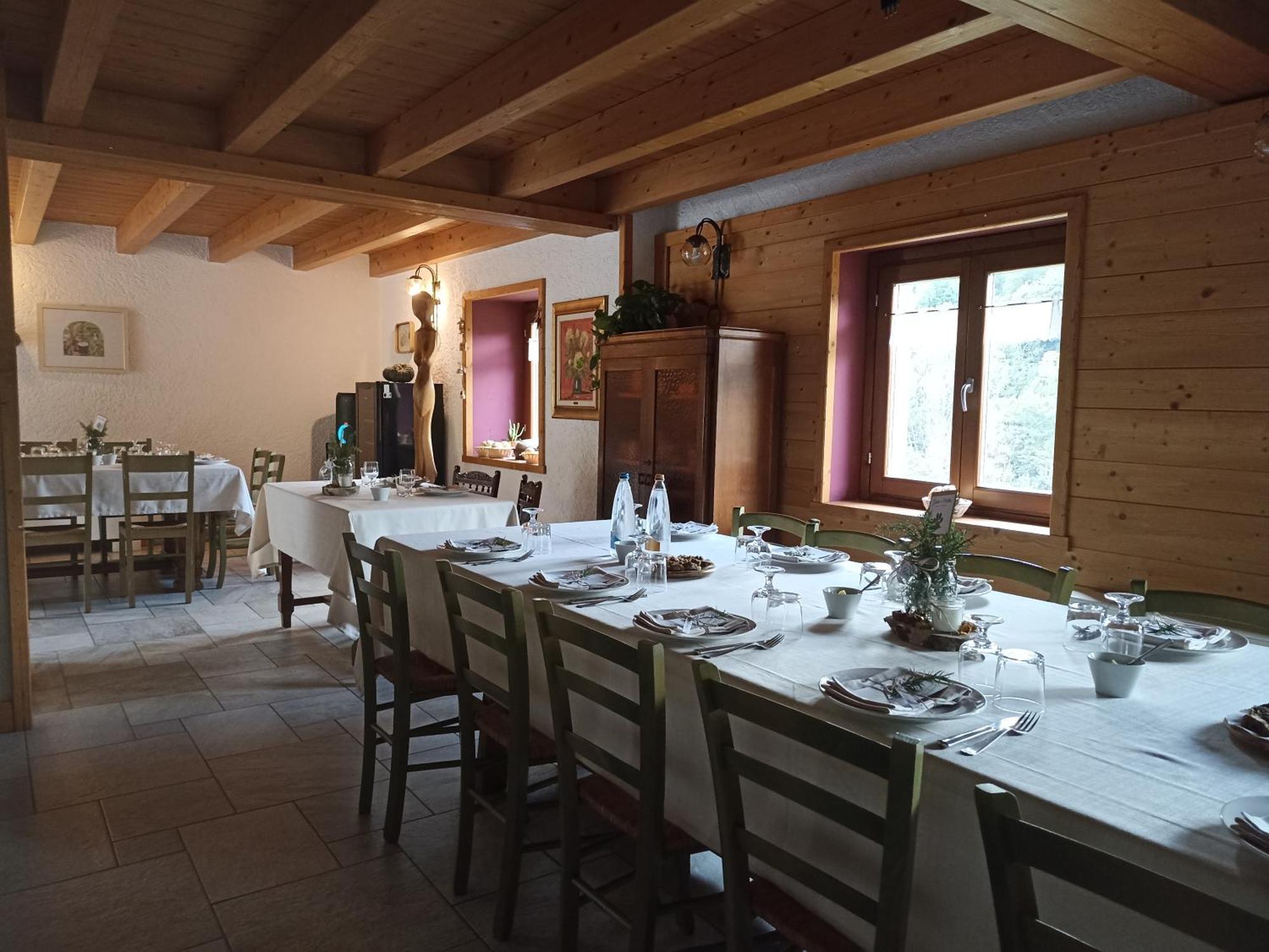 Agriturismo Cascina Cornella Cremeno Bagian luar foto