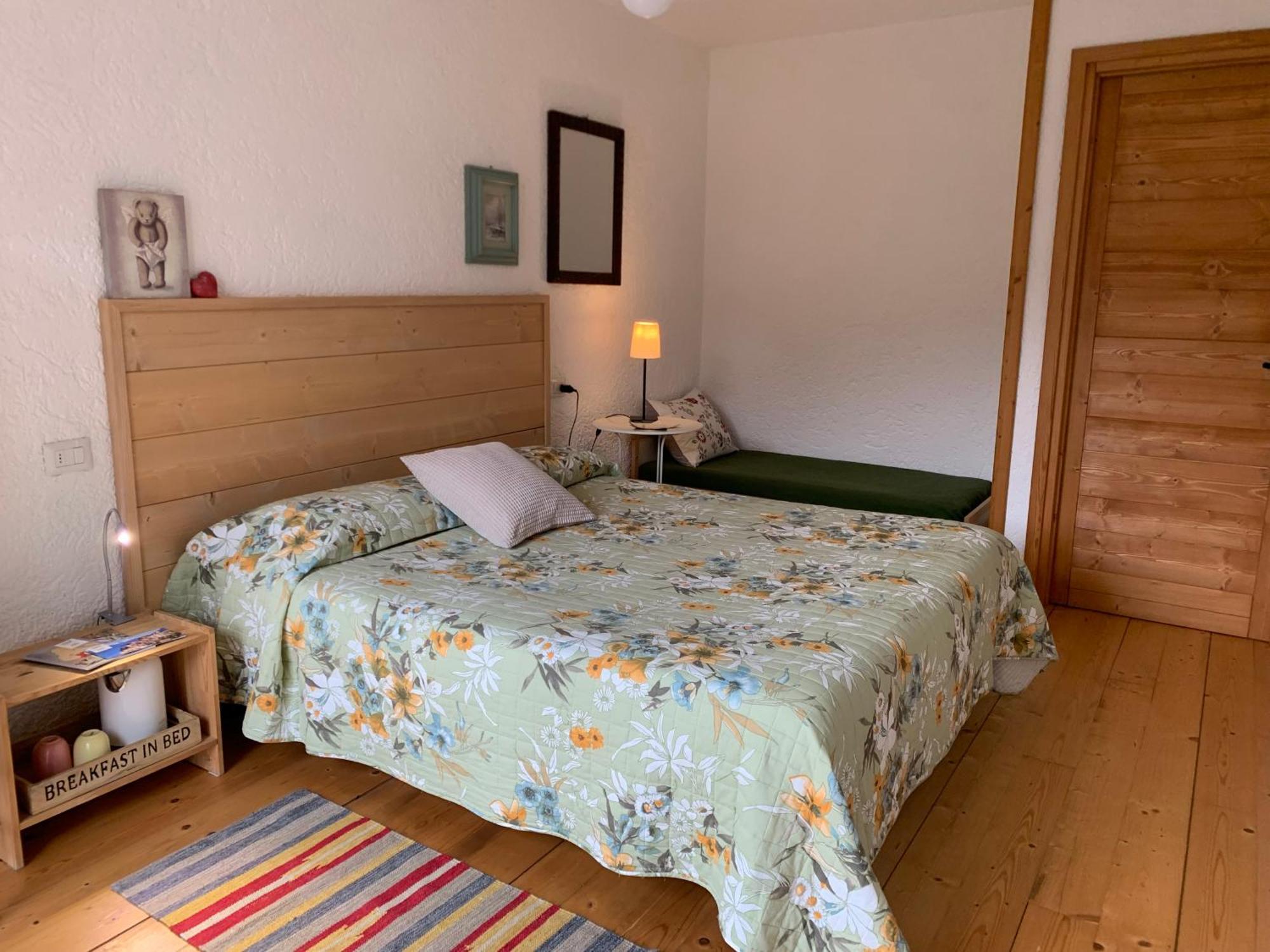 Agriturismo Cascina Cornella Cremeno Bagian luar foto